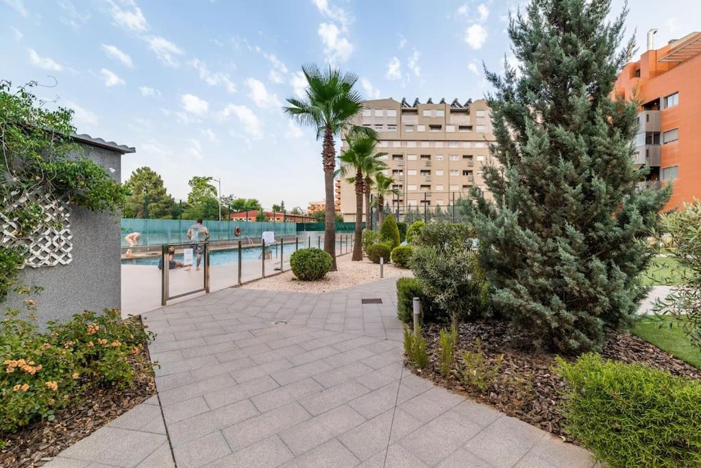 Moderno Apartamento Con Piscina Y Parking Granada Exterior foto