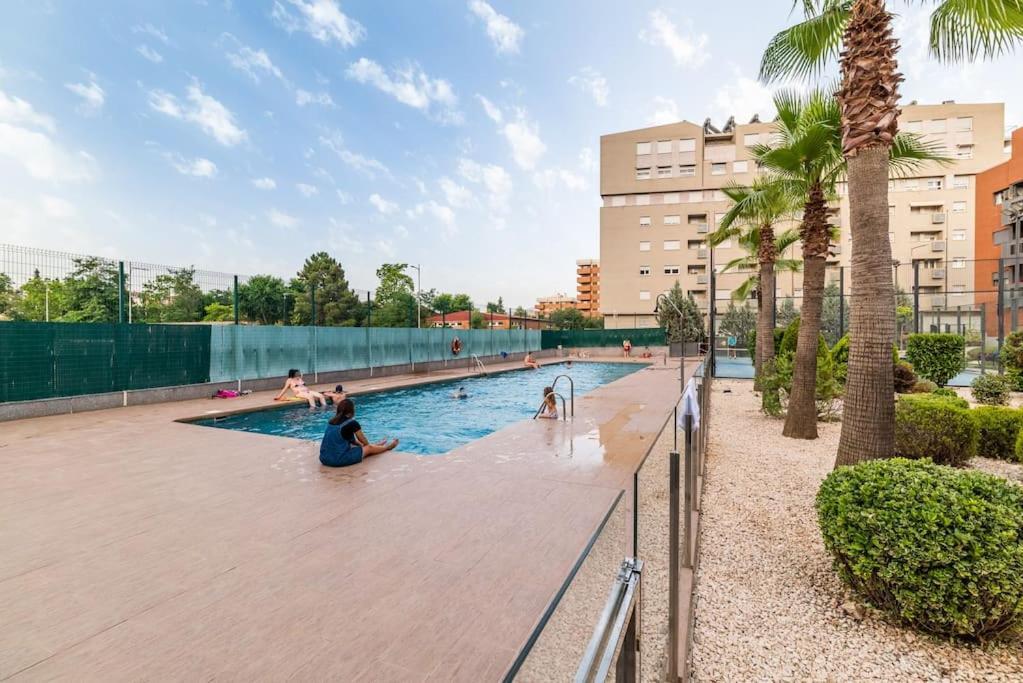 Moderno Apartamento Con Piscina Y Parking Granada Exterior foto